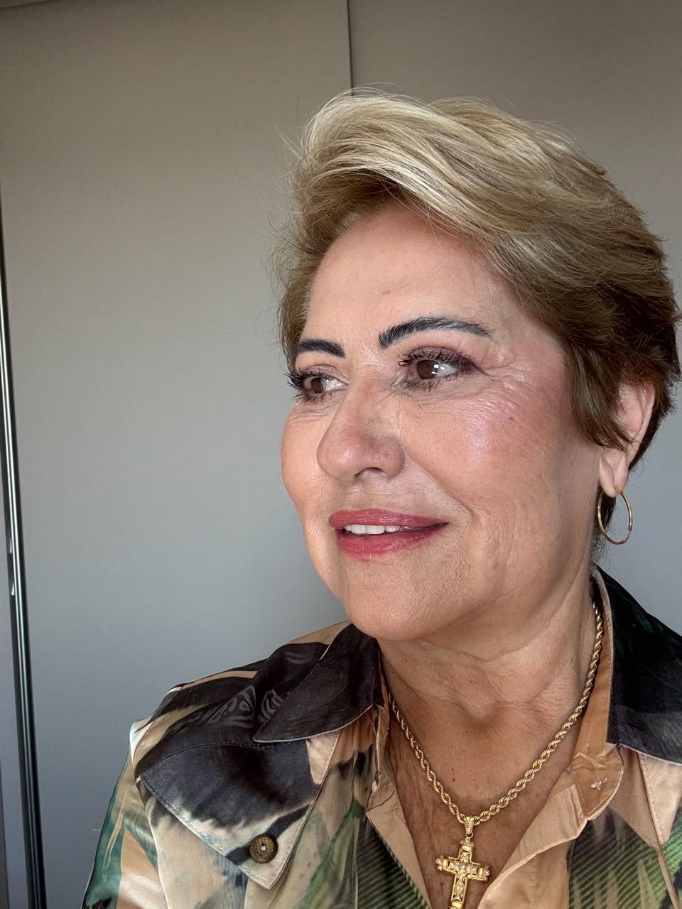 Neuli Paz — artista plástica e restauradora de arte sacra